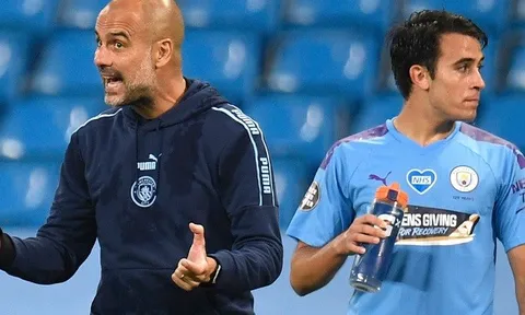Barca xác định phương án dự phòng nếu City không hạ giá Eric Garcia
