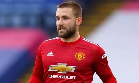 4 đội NHA tranh nhau tiền vệ Man United
