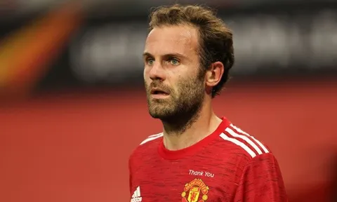 Juan Mata cân nhắc tương lai ở Man United