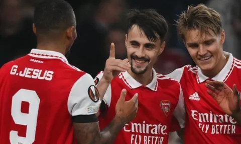 2 bàn và 1 kiến tạo, 'ngọc thô' Arsenal đang sáng hơn bao giờ hết