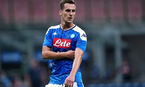 2 đội bóng Ngoại hạng Anh "đấu đá" vì sao thất sủng tại Serie A