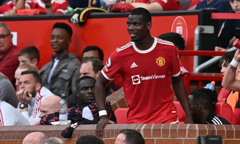 2 ông lớn liên hệ, Pogba chia tay đồng đội tại Man Utd