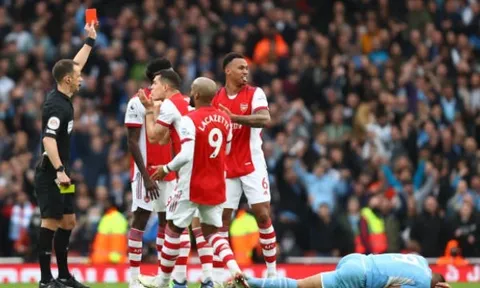 2 quyết định đúng đắn và 2 sai lầm của Arteta trong trận thua Man City