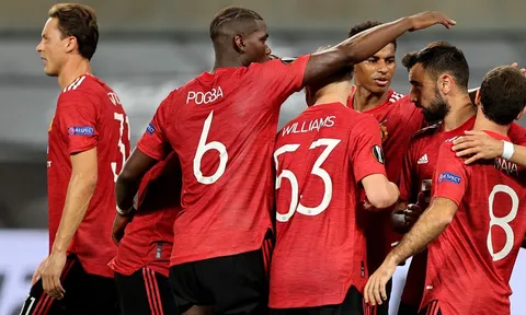 2 tân binh lộ diện, Man Utd ra sân với đội hình nào đấu Newcastle?