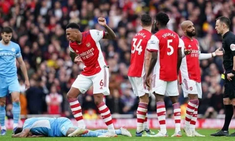 20 đội bóng nhận thẻ đỏ nhiều nhất Premier League: Arsenal là số 1