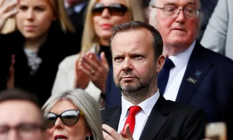 "Mua 3 cầu thủ của Aston Villa, Man Utd có thể vào top 5"