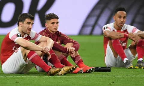 Góc Arsenal: Sa thải Emery để lấy "kẻ thay thế Solskjaer", có nên không?