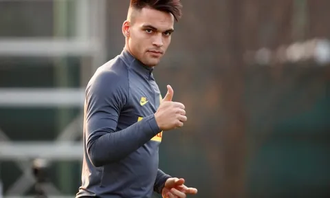 CEO lên tiếng, 'siêu sát thủ' 100 triệu bảng có thể đến Man Utd