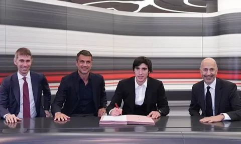 Vừa đến Milan, Pirlo 2.0 đã “nịnh” Ibrahimovic