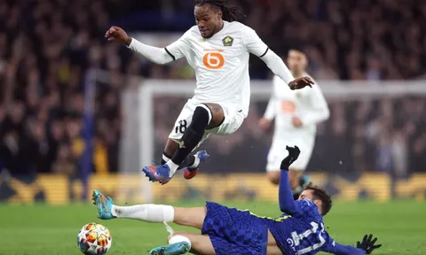 Bùng nổ trước Chelsea, sao Ligue 1 đã cho Arsenal biết phải làm gì