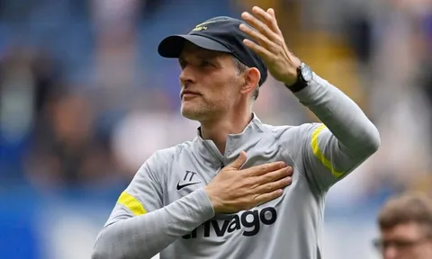 Dean Jones: "Siêu bom" soạn xong hành lý đến Chelsea