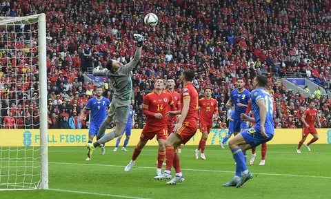 Không phải Bale, đây mới là người hùng thật sự của xứ Wales