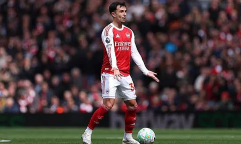 Neville chê Zubimendi không đủ tầm gánh vác Arsenal