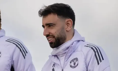 Michael Carrick thán phục sự trưởng thành của Bruno Fernandes