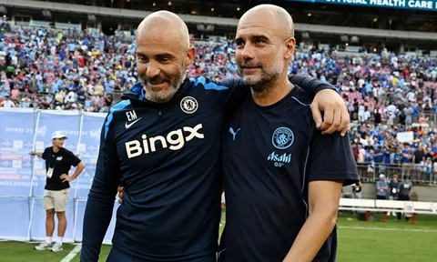 Cái bóng vĩ đại của Pep Guardiola và canh bạc cho Enzo Maresca