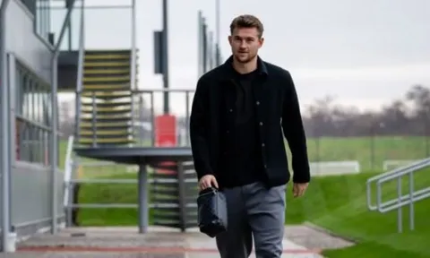 Carrick báo tin mừng về chấn thương của De Ligt