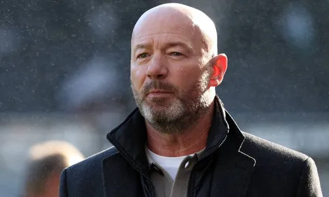 Tottenham sứt mẻ, Shearer dự đoán West Ham trụ hạng