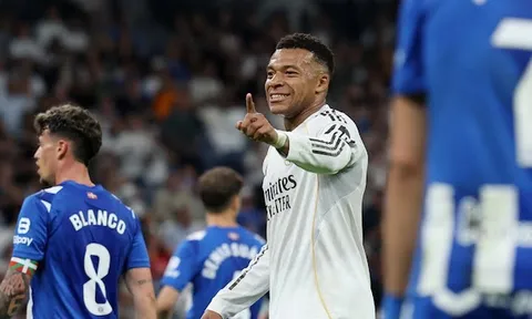 Mbappe vượt Benzema và bám sát CR7 sau 100 trận tại Real