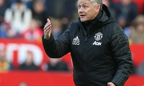 Man Utd nên chọn ai trong 2 lựa chọn: "Cựu trò cưng" của Solsa và máy dội bom 33 tuổi