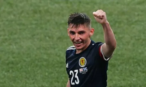 Sao Chelsea xuất sắc nhất trận Anh - Scotland