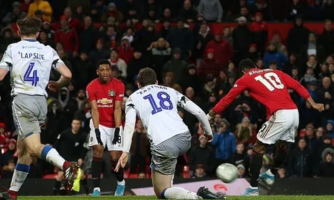 5 điểm nhấn Man United 3-0 Colchester: Ole dùng "bài tủ"; Quỷ đỏ đi đúng hướng?
