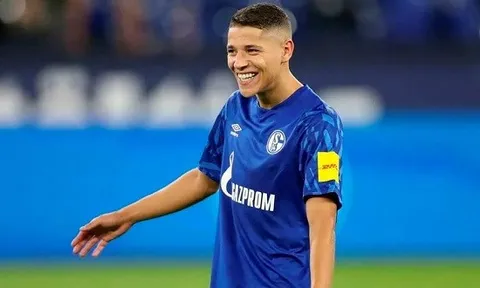 Chi 20 triệu euro, Liverpool quyết chiêu mộ đối thủ cũ của Quang Hải, Đình Trọng