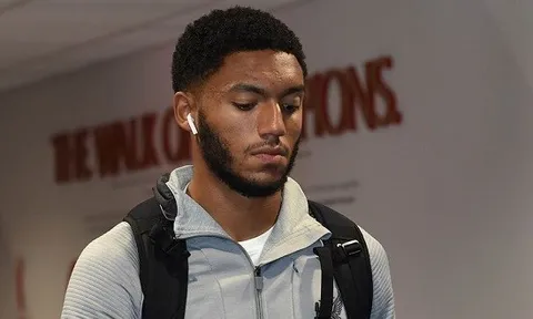 Joe Gomez cần làm gì để chiếm lại vị trí? Cựu sao Premier League có câu trả lời