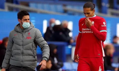 Jurgen Klopp không quan tâm khi nào Van Dijk trở lại
