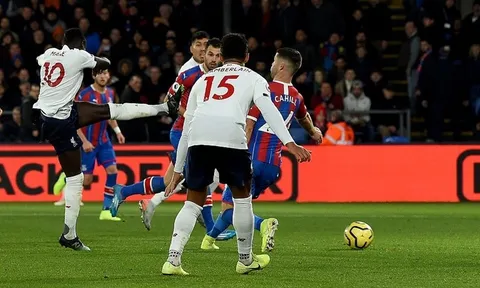 Liverpool thắng nhọc, Klopp phớt lờ kỷ lục sắp tới của đội nhà