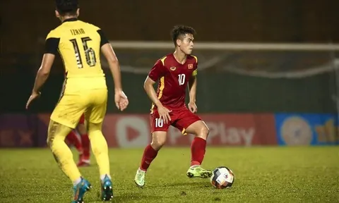 Thăng hoa cùng U19 Việt Nam, Khuất Văn Khang sẽ sớm ra mắt V-League?