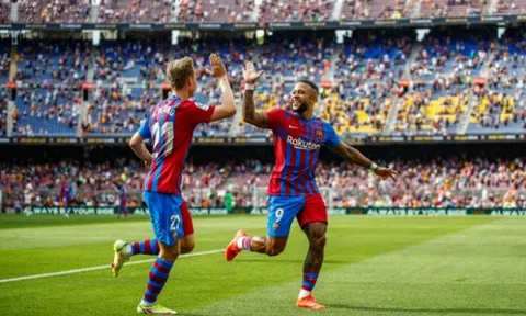 Depay xử lý đẳng cấp mang về chiến thắng cho Barca