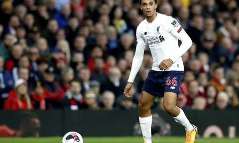 10 hậu vệ xuất sắc nhất Premier League sau 10 vòng