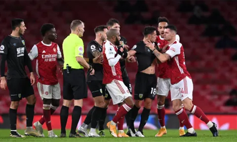 3 điều rút ra trận Arsenal 0-1 Burnley: The Gunners đấu võ, Aubameyang chưa hết "đen"