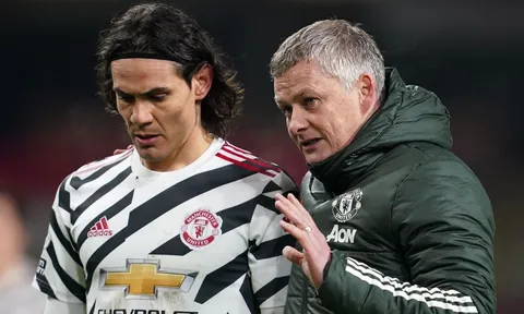 3 lý do để Solskjaer trao suất đá chính cho Cavani trận gặp AS Roma