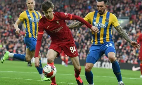 3 ngọc thô Liverpool có màn trình diễn ấn tượng trong trận Shrewsbury
