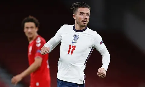 Jack Grealish nghẹn ngào trong lần đầu khoác áo tuyển Anh
