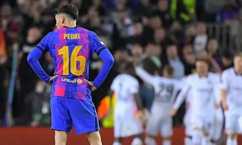 Xavi đón cú sốc lớn sau trận thua Frankfurt