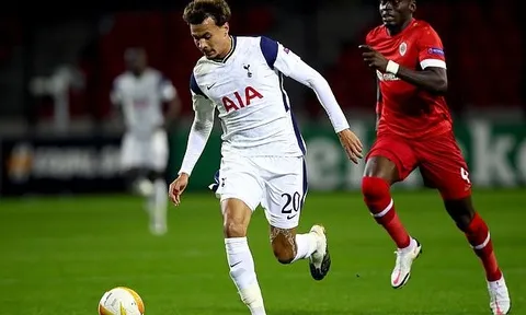 Glenn Hoddle: "Lối chơi cẩu thả sẽ giết chết tương lai cậu ấy"