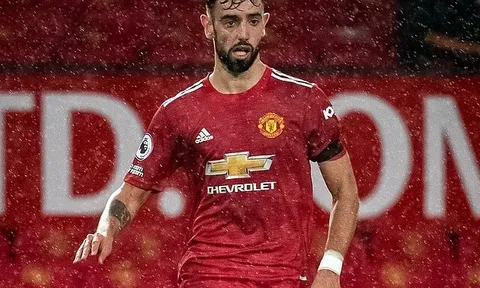 Man Utd thắng chật vật, Scholes liền nói lời tâm can về Bruno