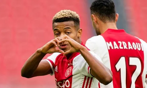 37 bàn sau 9 trận, Ajax tiếp tục san bằng kỷ lục của chính mình
