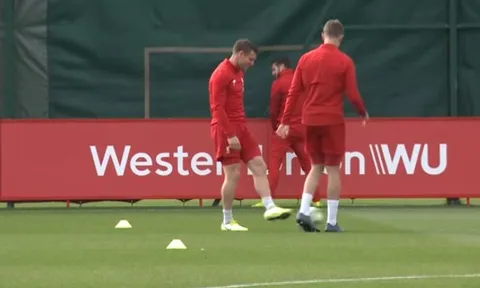 Jamie Redknapp: Chỉ điều đó mới có thể ngăn Liverpool vô địch