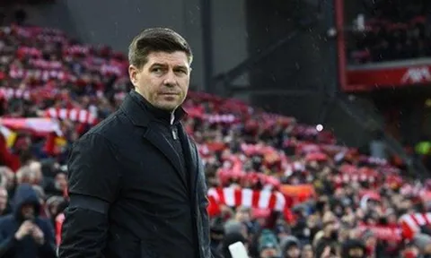 Sự vắng mặt của Klopp trước Chelsea có thể trì hoàn giấc mơ của Gerrard