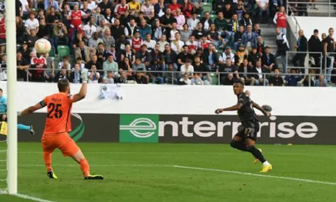 5 điểm nhấn Zurich 1-2 Arsenal: Nước mắt tân binh; Cơn đau đầu dễ chịu