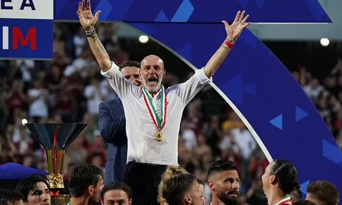 HLV Milan bị cướp huy chương vô địch Serie A