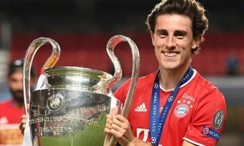 Bị CĐV đối thủ dùng Messi chọc tức, Ronaldo lập tức phản pháo cực gắt