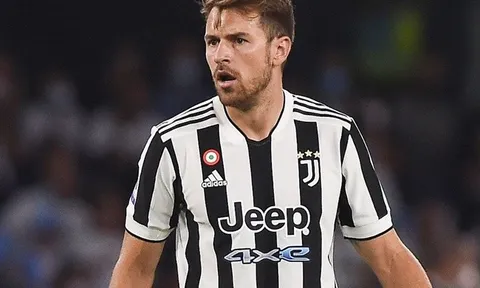 Ten Hag giúp Man Utd thể hiện diện mạo mới trước derby Manchester