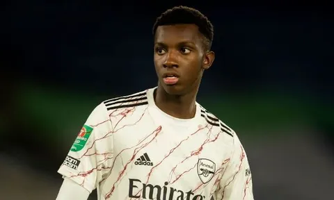 4 cầu thủ Arsenal nên bán để có tiền tái đầu tư