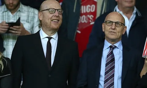 Lỗ nặng, nhà Glazer hành động bất ngờ với Man United
