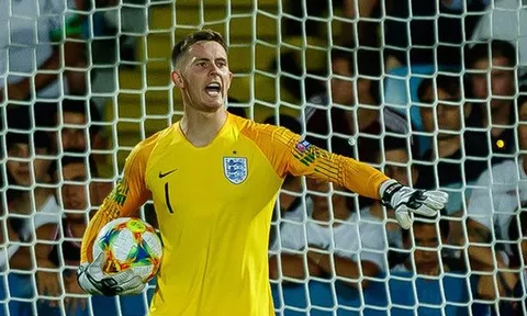 Đến văn phòng Mourinho, Dean Henderson từng nói một câu gây sốc