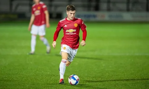 CLB của Gerrard chiêu mộ sao trẻ Man Utd